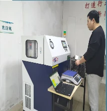 Heat-pipe charging — Controlled refrigerant charging on dedicated equipment.